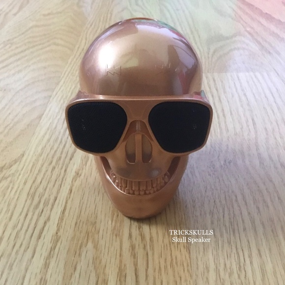 Skull Speaker Bluetooth USD TF Card Enhanced Bass Portable Wireless Speaker Gold - Picture 2 of 13